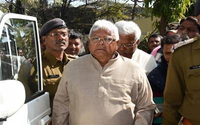 lalu yadav pic20180810152406_l